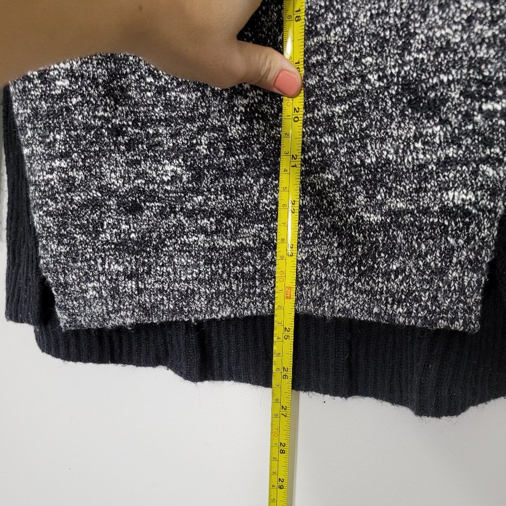 Loft Petites Black Marl White Long Sleeve Knit Mixed Media Sweater Size XXS - Picture 8 of 9